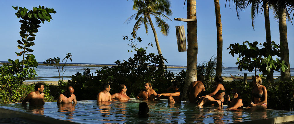 Bravo Beach Resort General Luna  Ngoại thất bức ảnh