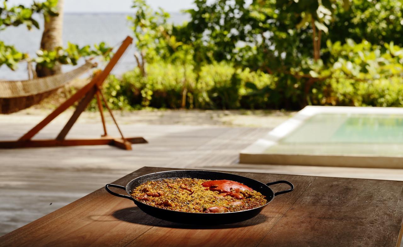 Bravo Beach Resort General Luna  Ngoại thất bức ảnh