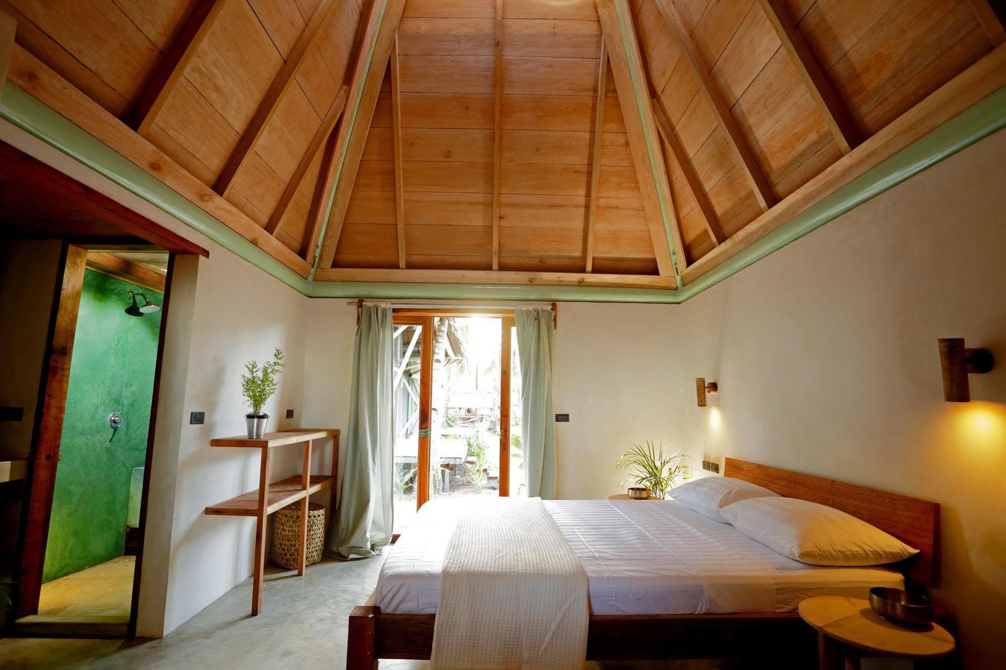 Bravo Beach Resort General Luna  Ngoại thất bức ảnh