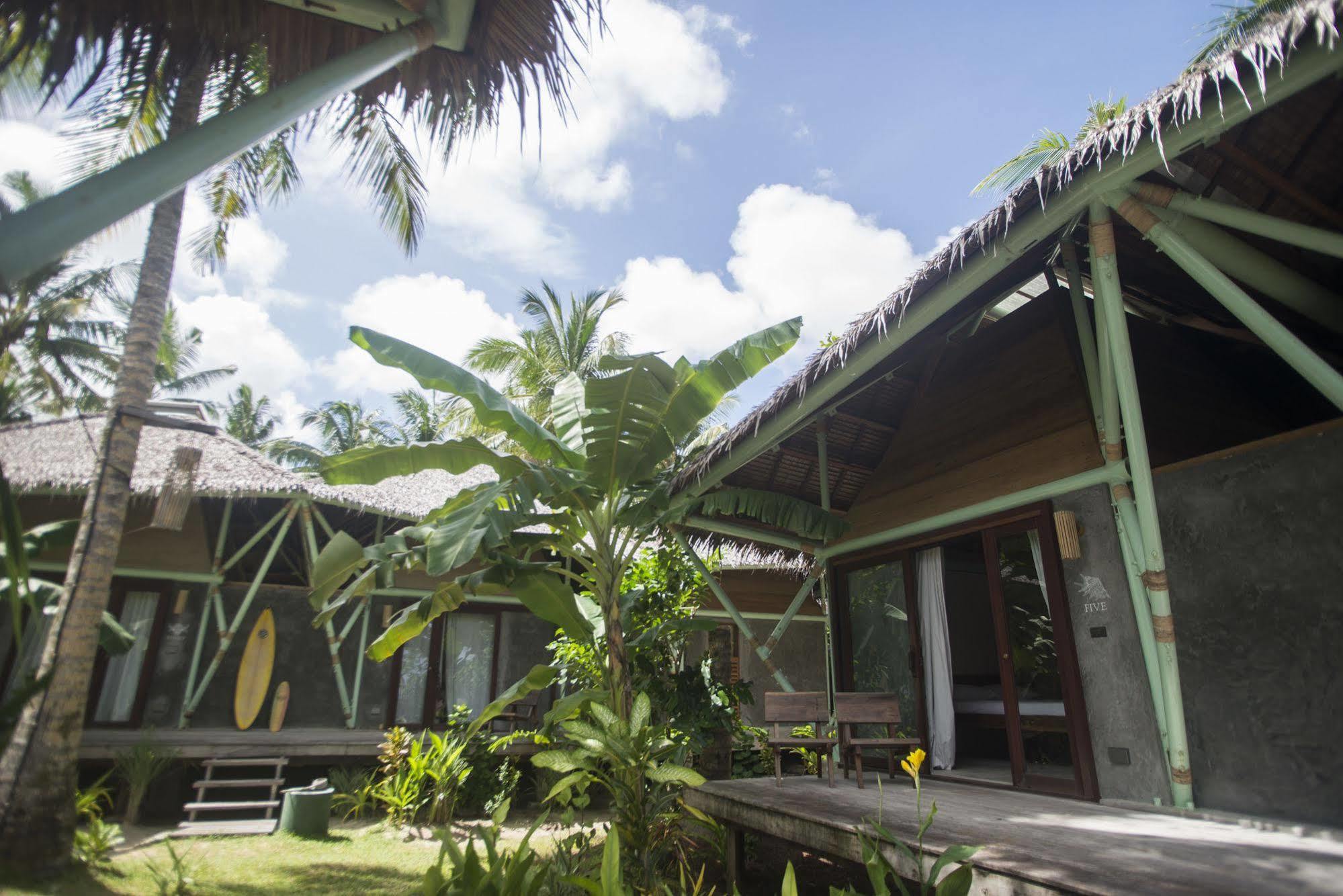 Bravo Beach Resort General Luna  Ngoại thất bức ảnh